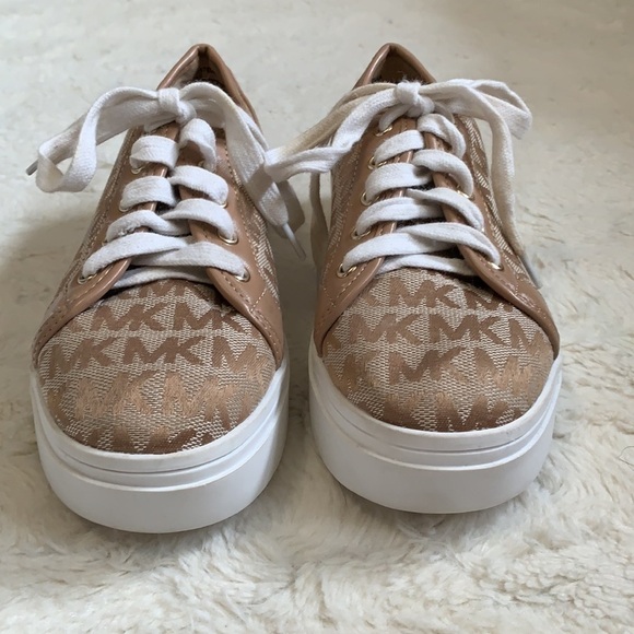 MICHAEL Kors Junior Castella tan monogram Trainers sneakers - Picture 5 of 9